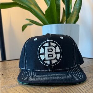 Boston Bruins Mitchell & Ness Black Snapback Hat